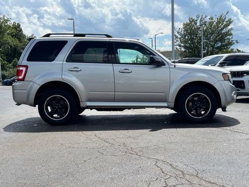 Used 2010 Ford Escape XLT FWD image 13