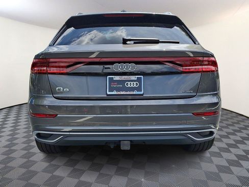 Used 2021 Audi Q8 Prestige w/ Prestige Package AWD/4WD image 5