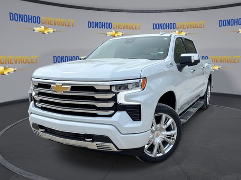 New 2026 Chevrolet Silverado 1500 High Country w/ High Country Premium Package AWD/4WD image 4