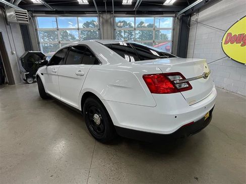 Used 2014 Ford Taurus Police Interceptor AWD image 3