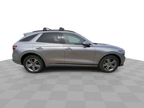 Used 2025 Genesis GV70 3.5T Sport AWD/4WD image 3