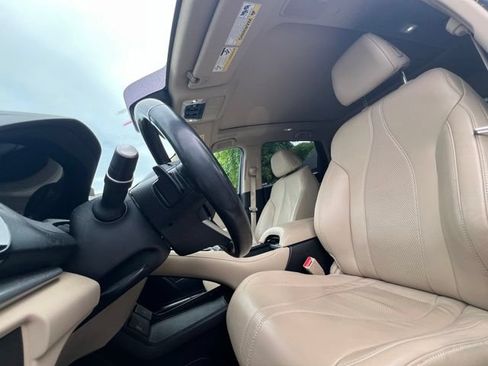 Used 2020 Acura RDX AWD w/ Technology Package image 15