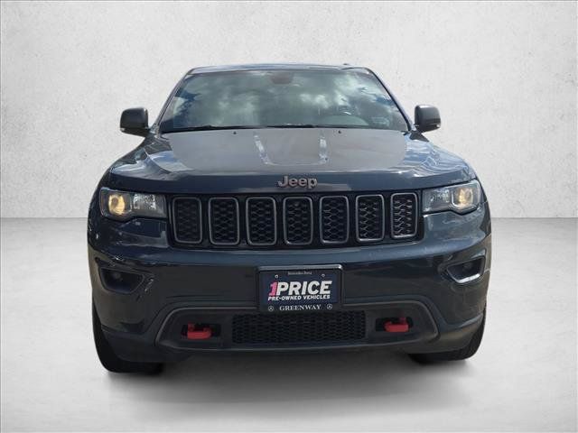 Used 2017 Jeep Grand Cherokee Trailhawk AWD/4WD image 2