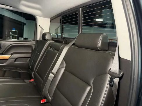Used 2018 Chevrolet Silverado 1500 LTZ w/ LTZ Plus Package AWD/4WD image 19