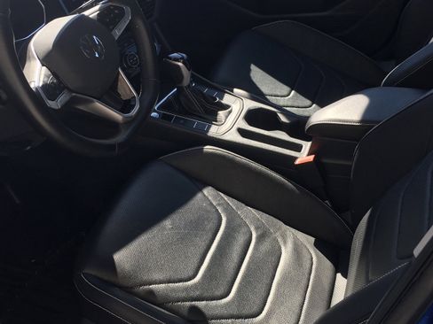 Certified 2023 Volkswagen Jetta SEL image 10