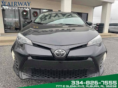 Used 2018 Toyota Corolla XSE image 3