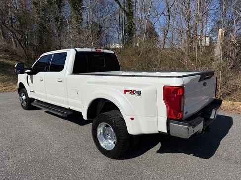Used 2021 Ford F350 Lariat w/ Lariat Ultimate Package image 11