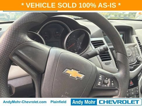 Used 2013 Chevrolet Cruze LS FWD image 17