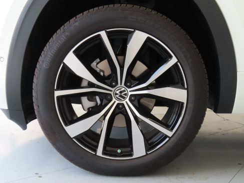 New 2026 Volkswagen Atlas SEL Premium R-Line AWD/4WD image 29