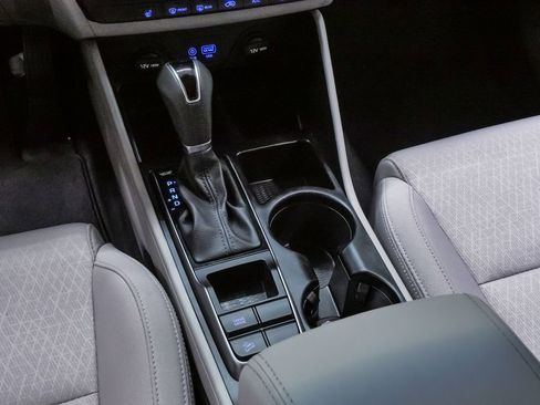 Used 2017 Hyundai Tucson Sport FWD image 17