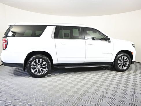 Used 2023 Chevrolet Suburban LT w/ Max Trailering Package AWD/4WD image 7