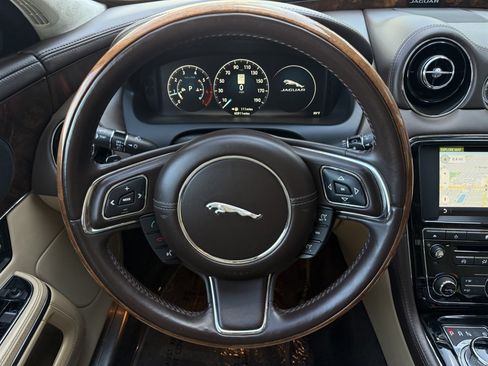 Used 2016 Jaguar XJ L Portfolio AWD/4WD image 26