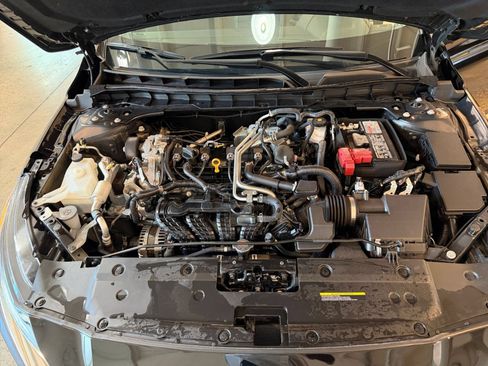 Used 2025 Nissan Altima 2.5 SV FWD image 26