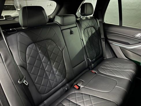 Used 2023 BMW X5 xDrive40i w/ Premium Package AWD/4WD image 44