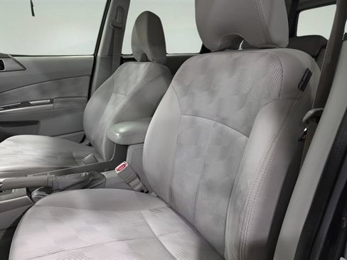 Used 2010 Subaru Forester 2.5X AWD/4WD image 9