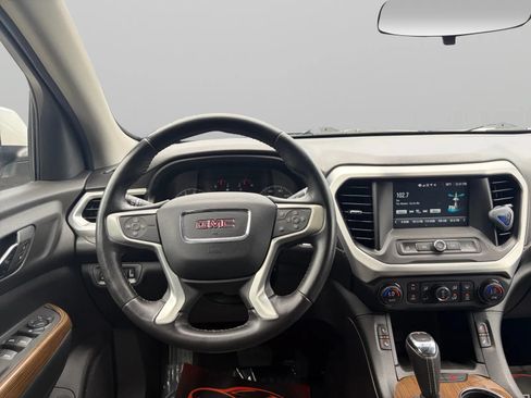 Used 2019 GMC Acadia SLE AWD/4WD image 30