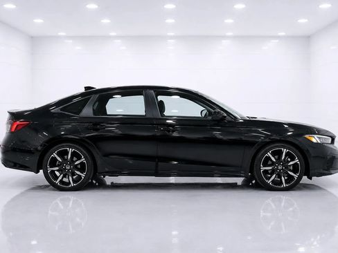 Used 2025 Honda Civic Sport Touring image 6