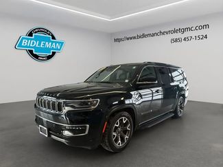 Used 2024 Jeep Wagoneer L Series III w/ Flexible Seating Group video 3