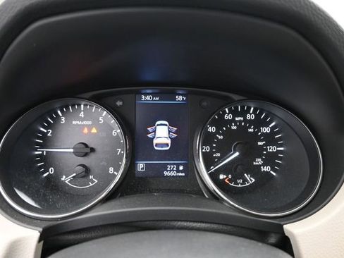 Used 2019 Nissan Rogue Sport SV w/ Technology Package AWD/4WD image 19