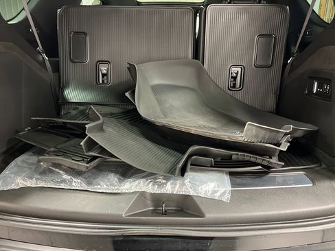 Certified 2023 Cadillac Escalade Premium Luxury w/ LPO, Floor Liner Package AWD/4WD image 11
