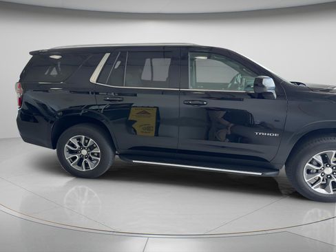 Used 2024 Chevrolet Tahoe LS RWD image 11