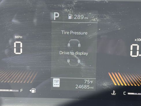 Used 2025 Kia K4 LXS image 41