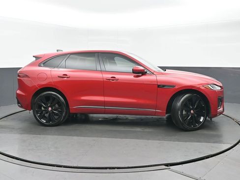 Used 2021 Jaguar F-PACE R-Dynamic S image 2