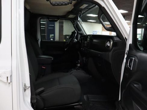 Used 2020 Jeep Gladiator Sport w/ Quick Order Package 24S AWD/4WD image 24