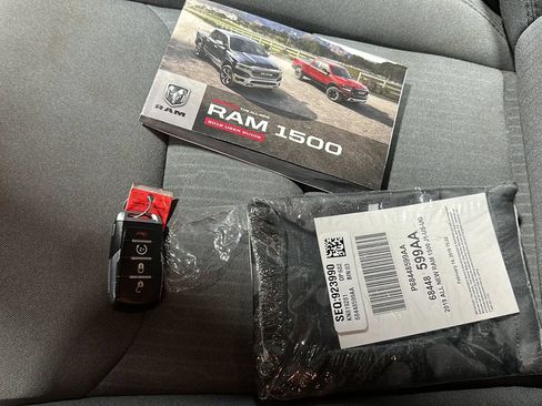 Used 2019 RAM 1500 Big Horn AWD/4WD image 28