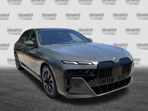 Certified 2023 BMW 740i RWD image 2