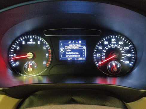 Used 2016 Kia Sorento LX image 23