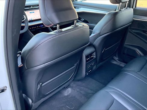 New 2025 Jeep Wagoneer S Launch Edition AWD/4WD image 12