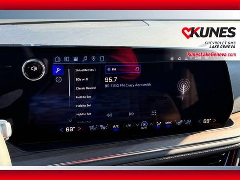 New 2026 Chevrolet Suburban High Country AWD/4WD image 40