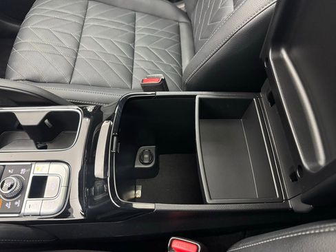 Used 2025 Kia Telluride AWD image 34