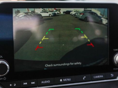 Certified 2024 Nissan Sentra SV image 21