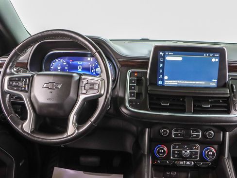 Used 2022 Chevrolet Tahoe Z71 w/ Luxury Package image 18