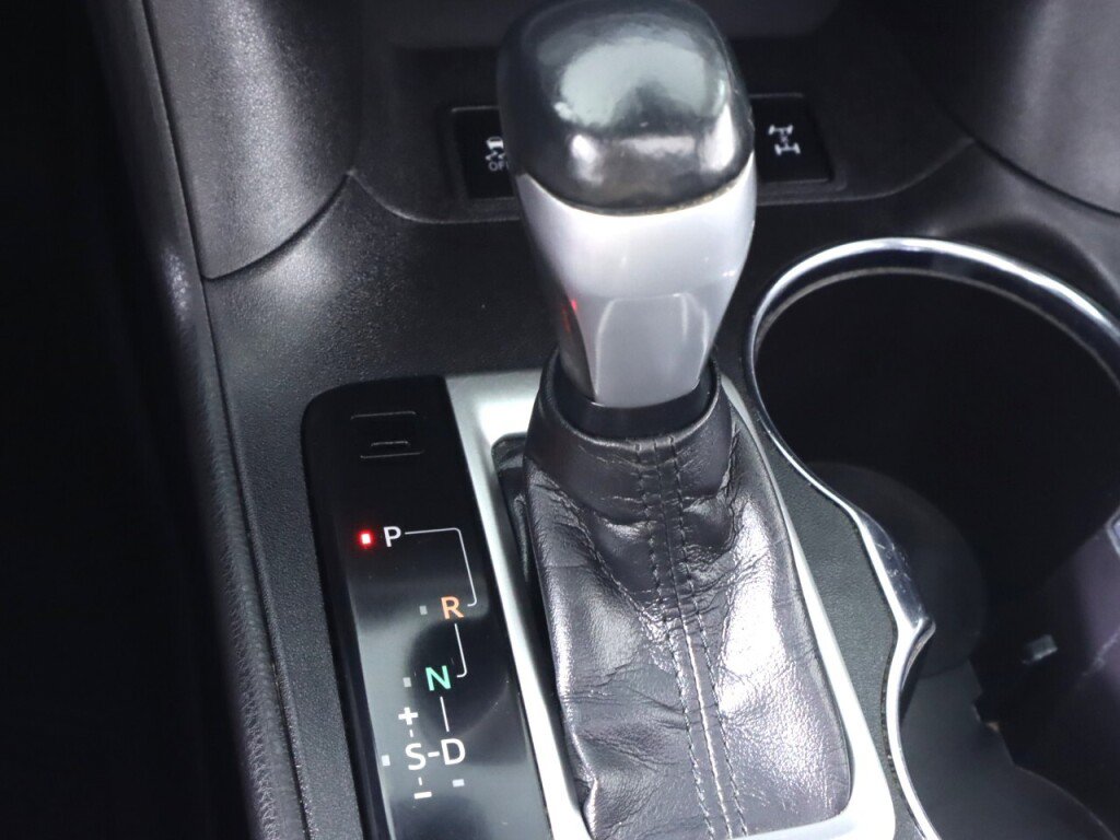 Used 2018 Toyota Highlander XLE AWD/4WD image 24