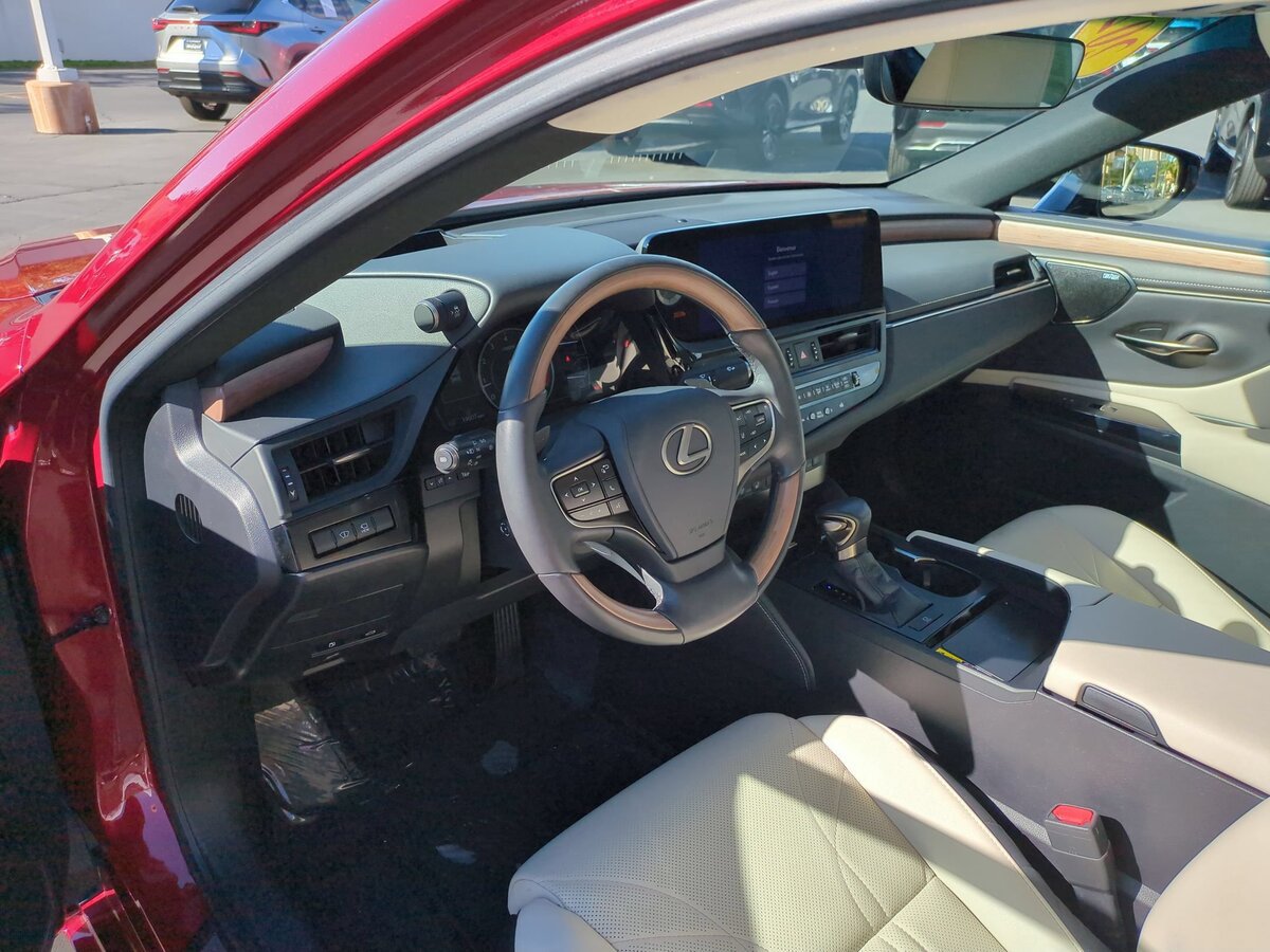 Used 2023 Lexus ES 350 Ultra Luxury w/ Accessory Package (Z1) FWD image 13