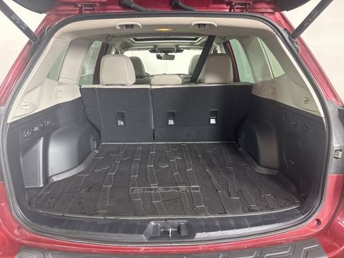 Used 2022 Subaru Forester Limited image 21