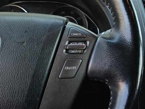 Used 2017 Nissan Armada SV image 12