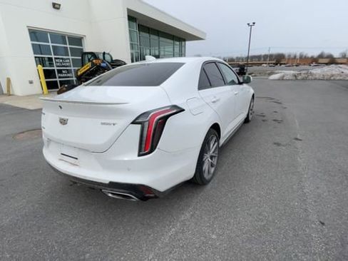 Used 2022 Cadillac CT4 Sport image 9