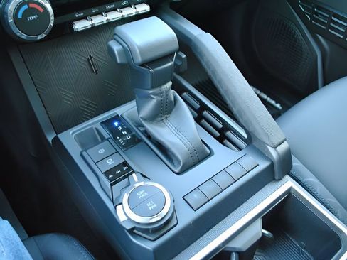 New 2026 Toyota Tacoma SR5 AWD/4WD image 15
