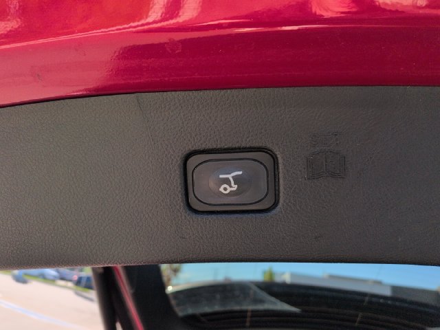 Certified 2024 Ford Edge Titanium AWD/4WD image 22