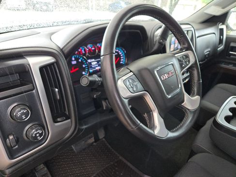Used 2017 GMC Sierra 1500 SLE w/ SLE Value Package AWD/4WD image 7