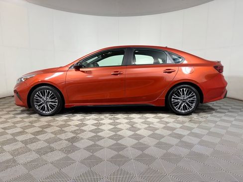 Used 2023 Kia Forte GT-Line w/ GT-Line Premium Package FWD image 3