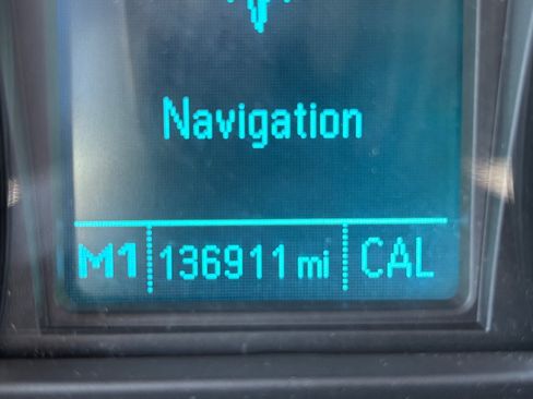 Used 2017 Chevrolet Equinox LT w/ Midnight Edition FWD image 12