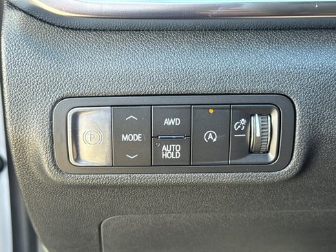New 2026 GMC Terrain Elevation AWD/4WD image 31