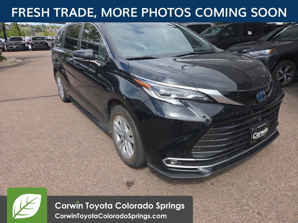 Used 2022 Toyota Sienna Platinum AWD/4WD 360° Tour
