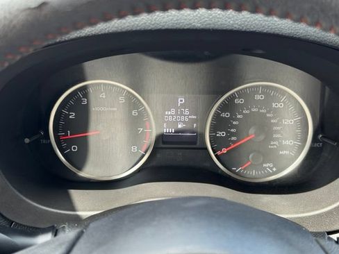 Used 2017 Subaru Crosstrek 2.0i Premium w/ Moonroof Package AWD/4WD image 31