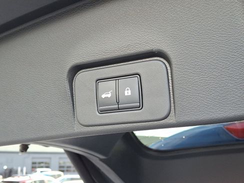 Certified 2023 Nissan Rogue SL w/ SL Premium Package image 31